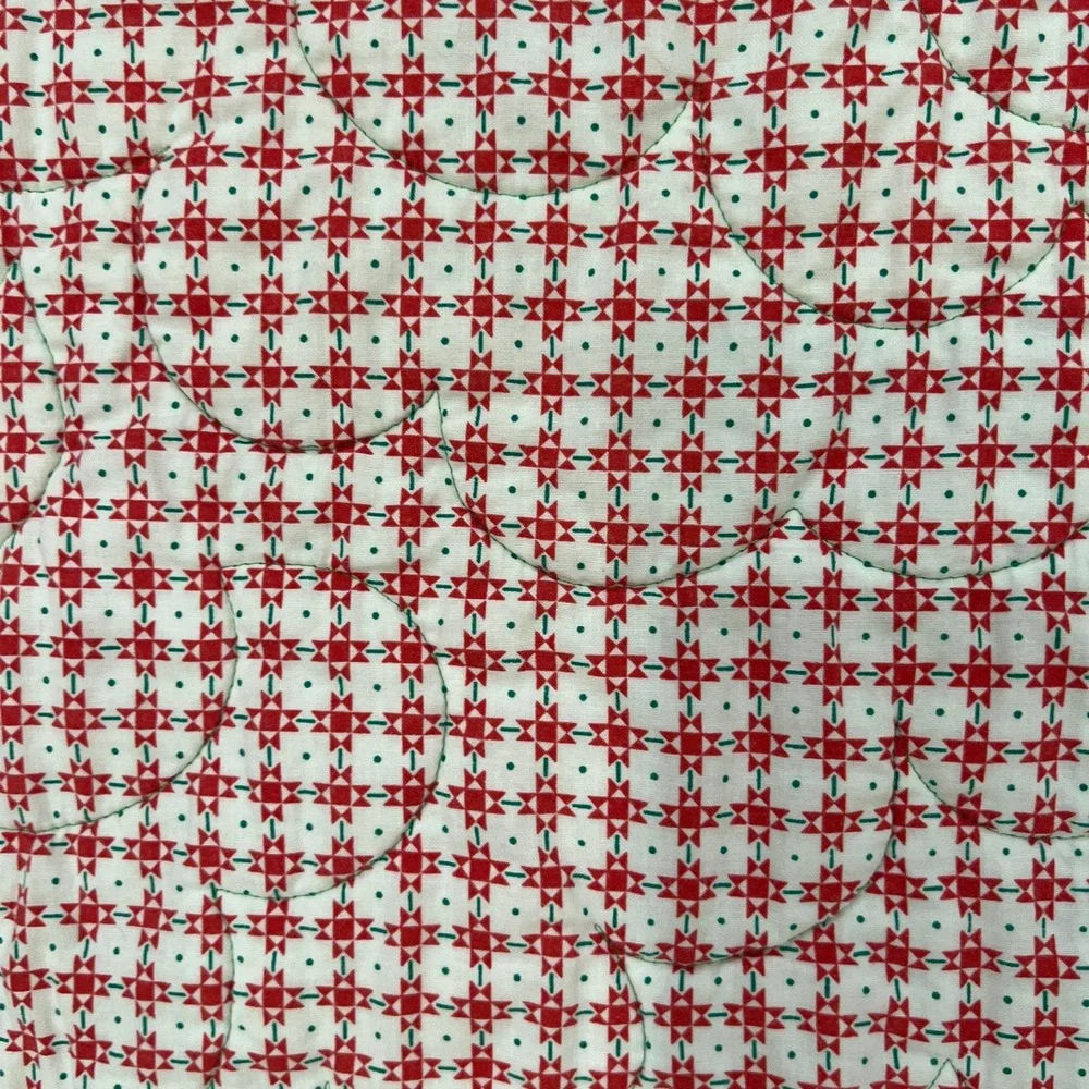 Handmade Quilted Throw Blanket Winter Cabin Scene‎ Green Red Christmas Theme